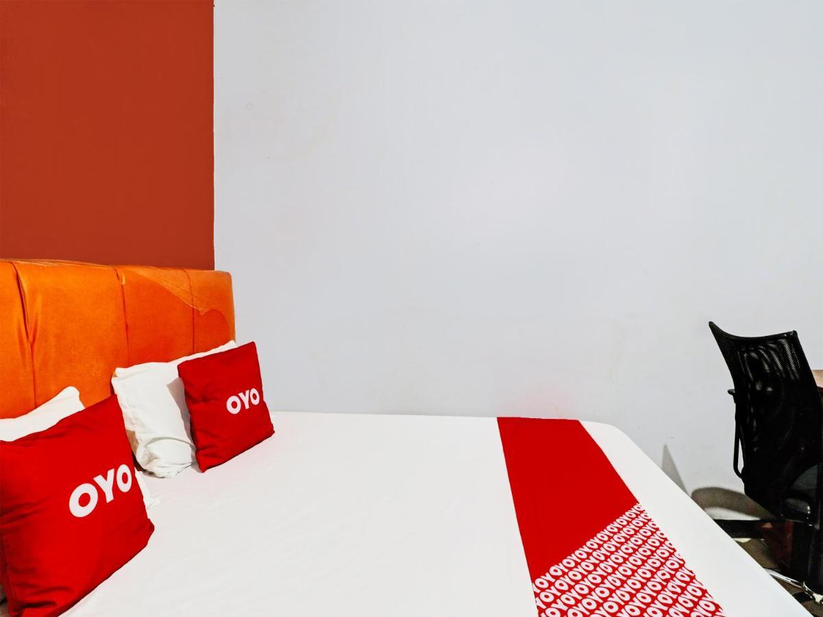 Oyo Life 92127 Skyland Pasteur Hotel Bandung Luaran gambar